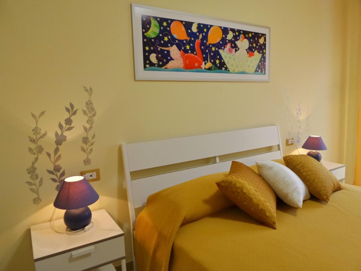 Il Giardino Delle Zagare Bed & Breakfast Fondi Eksteriør bilde